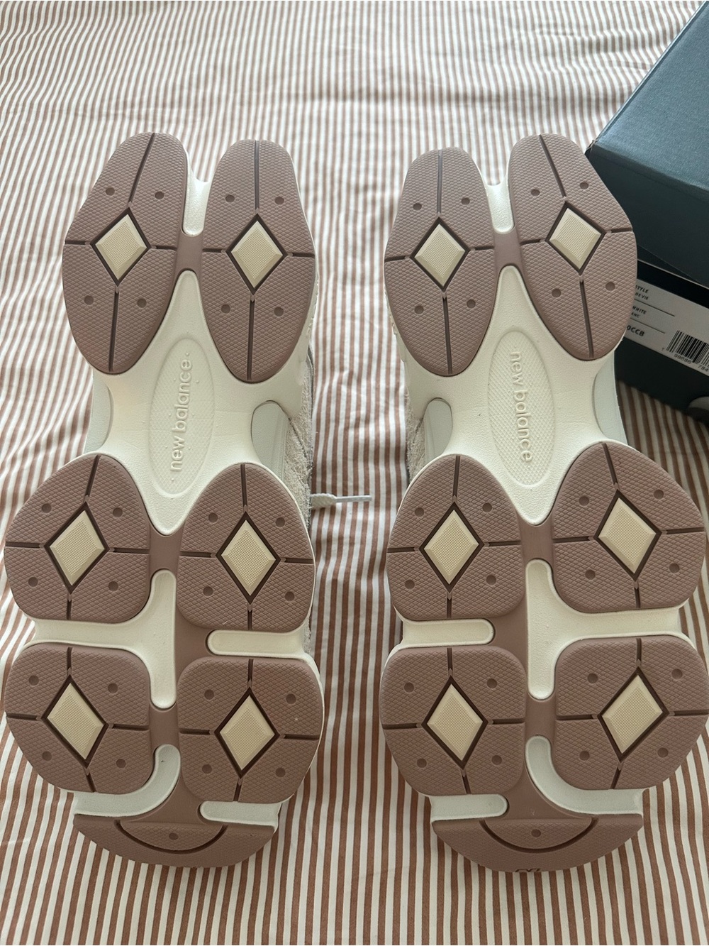 New Balance 9060 Beige White Sneakers - Picture 7 of 10